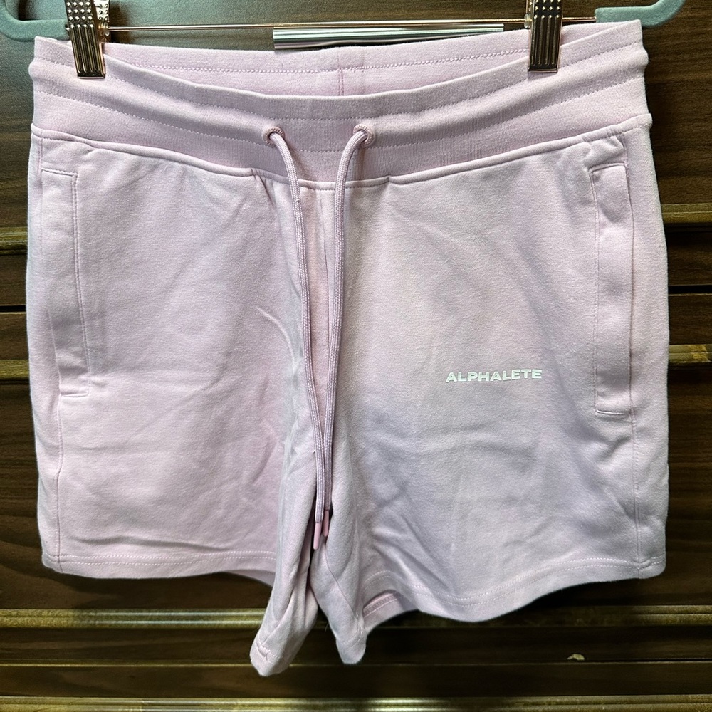 NWT Alphalete Essential Core Shorts Size Large